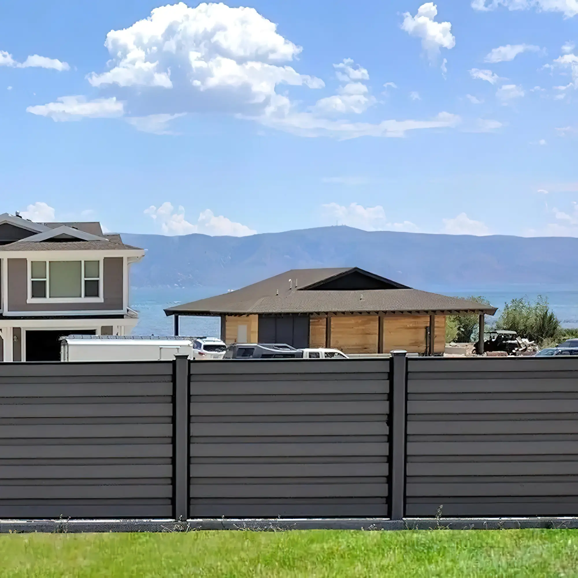 Horizons Winchester Grey - vinyl,wood,composite Fencing System