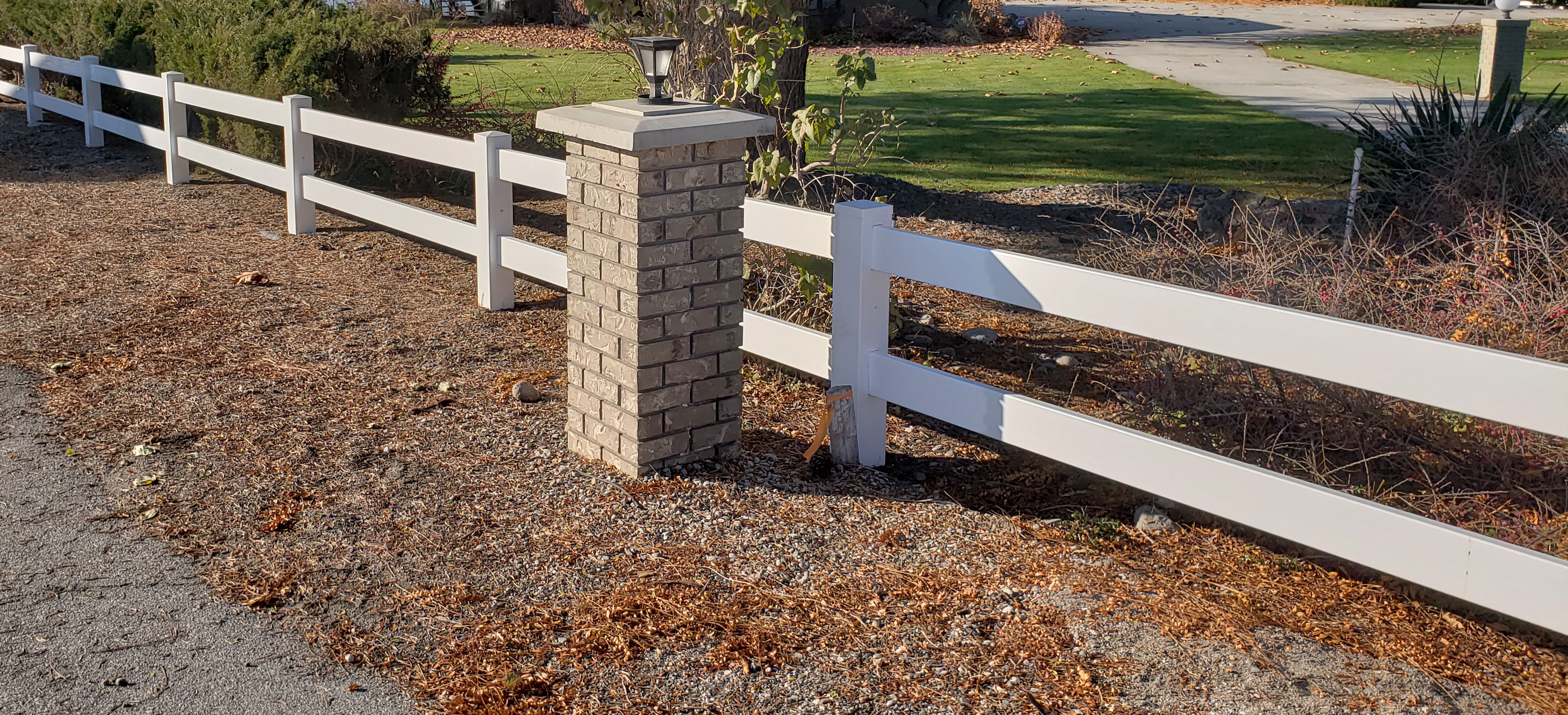 Ranch Rail 2 - vinyl,wood,composite Fencing System