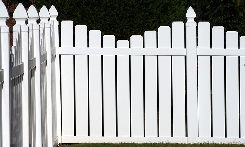 Scalloped Vinyl Picket - vinyl,wood,composite Fencing System