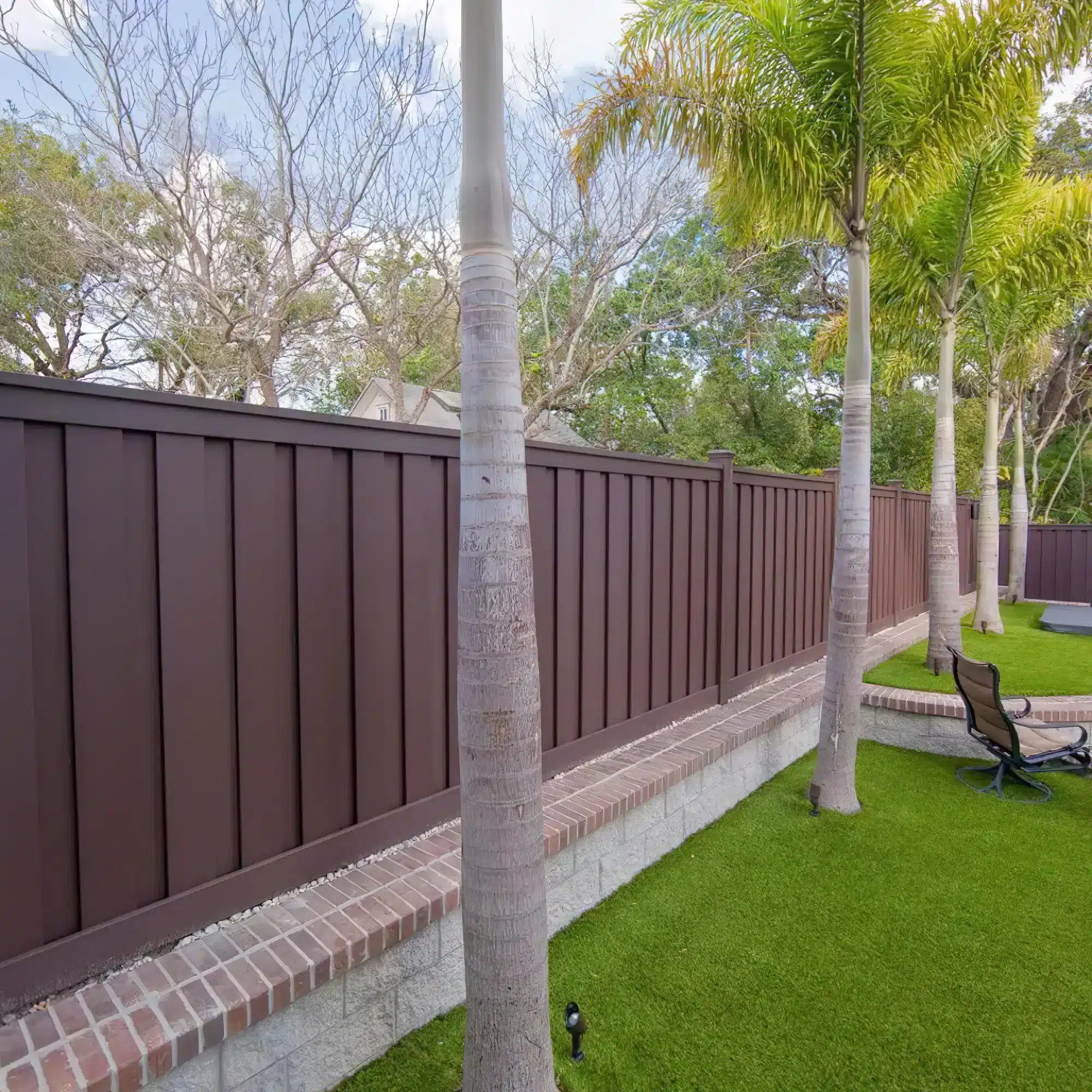 Seclusions Woodland Brown - vinyl,wood,composite Fencing System