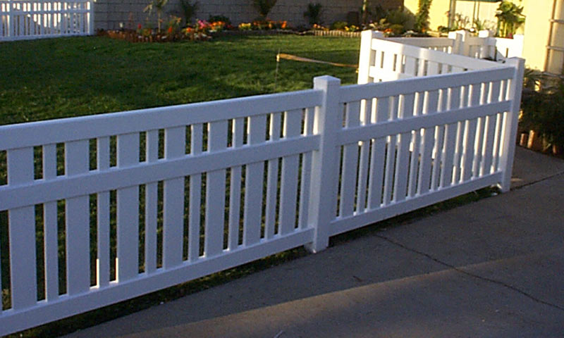 Semi Private Vinyl - vinyl,wood,composite Fencing System